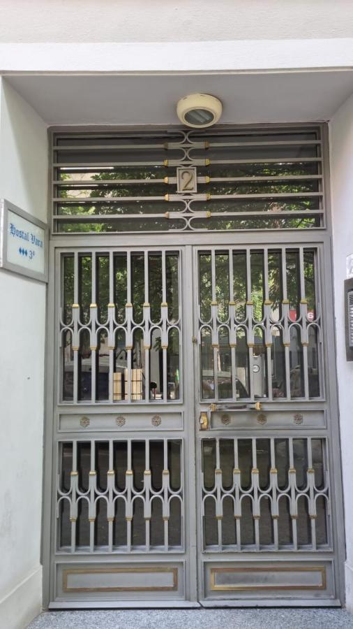 Hostal Vara Madrid Dış mekan fotoğraf