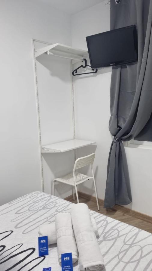 Hostal Vara Madrid Dış mekan fotoğraf
